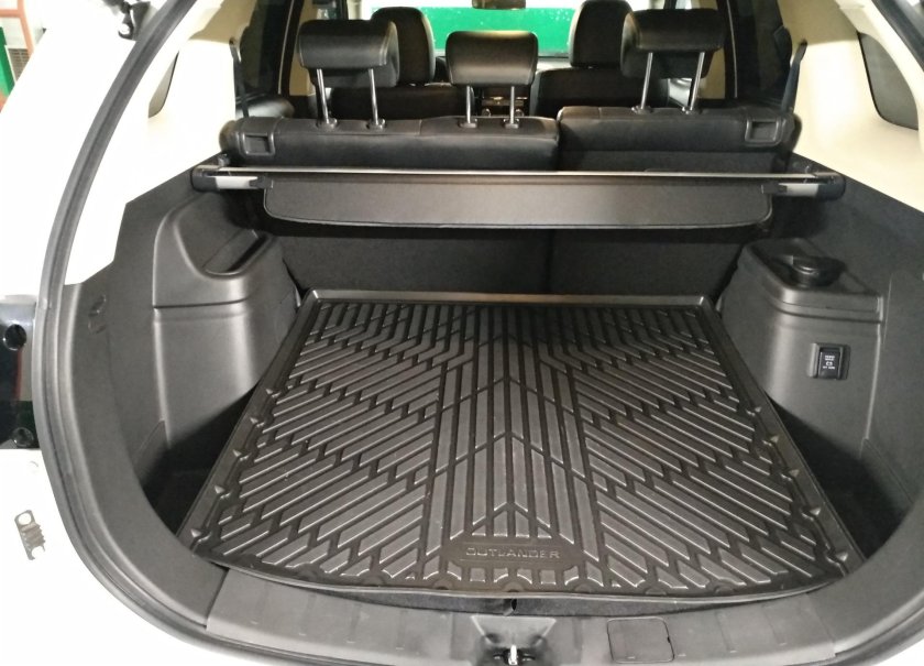 Mitsubishi Outlander 2019 багажник