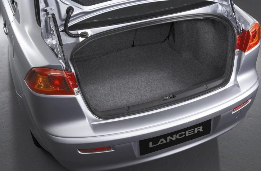 Багажник Лансер 10