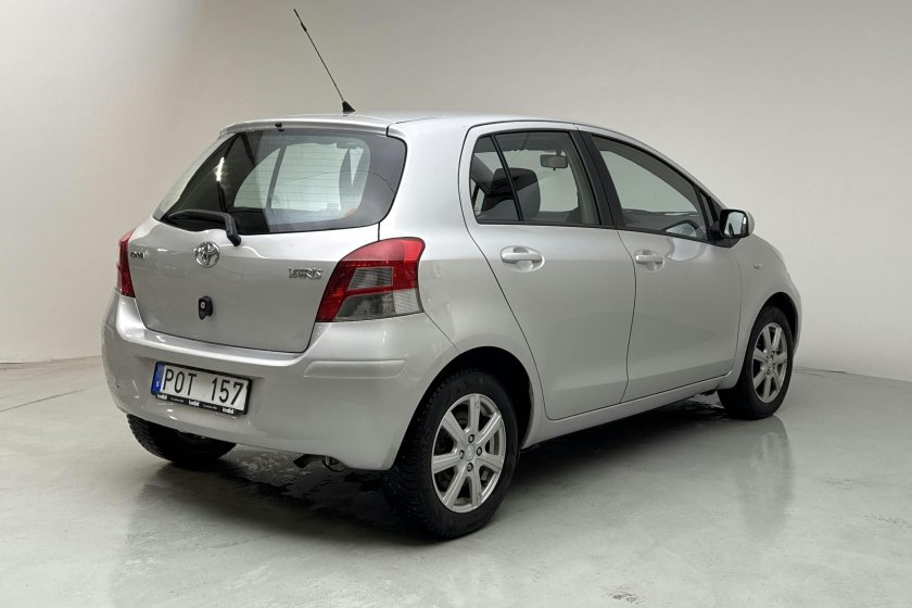Toyota yaris 2008