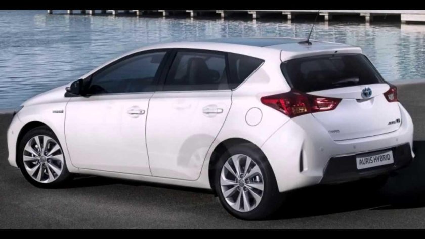 Тойота аурис хэтчбек