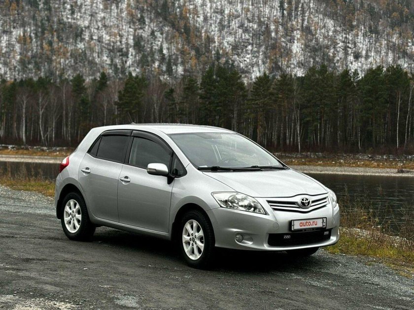 Toyota auris 2011