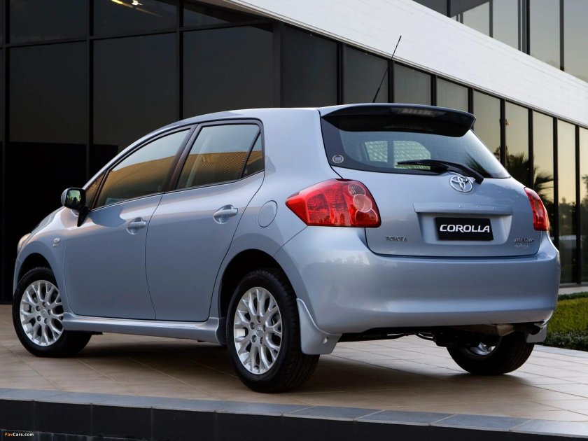 Toyota Corolla 2008 хэтчбек