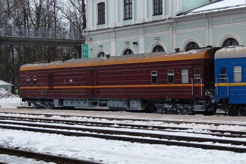 Шестиосный пассажирский вагон