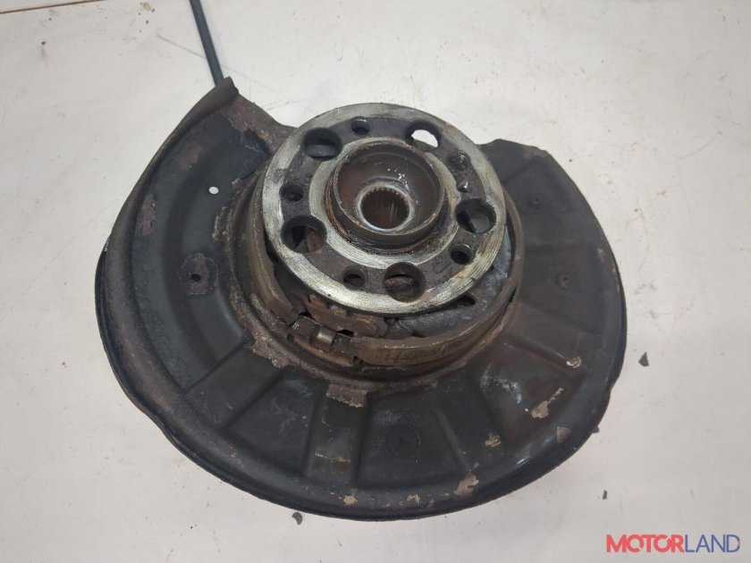 Ступица Мерседес 212