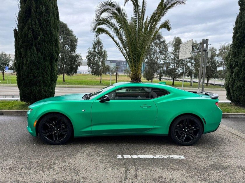 Chevrolet camaro zl 1 le
