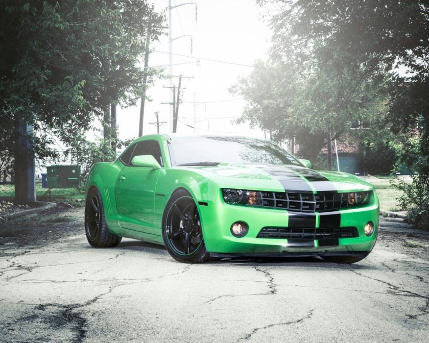 Шевроле зеленая
