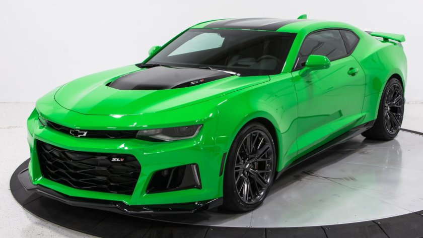 Chevrolet Camaro zl1 зеленый