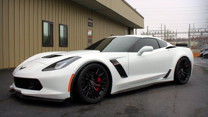 Chevrolet Corvette c7 White