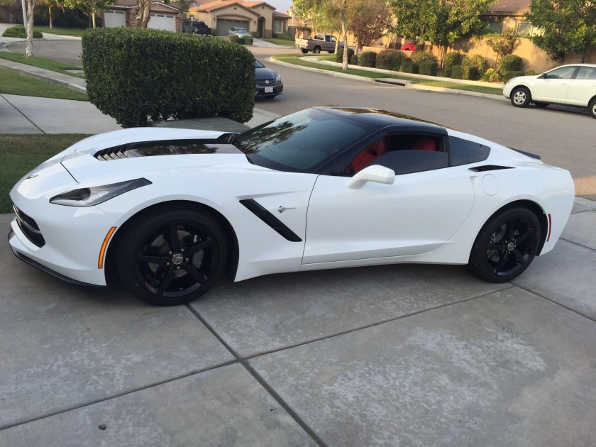 Chevrolet Corvette c7 White