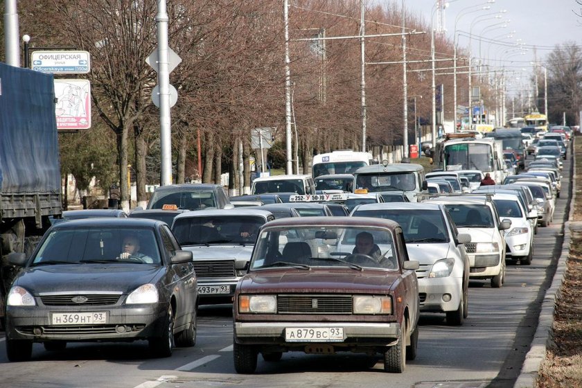 Автомобильный транспорт