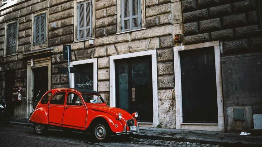 Ретро автомобили на улицах