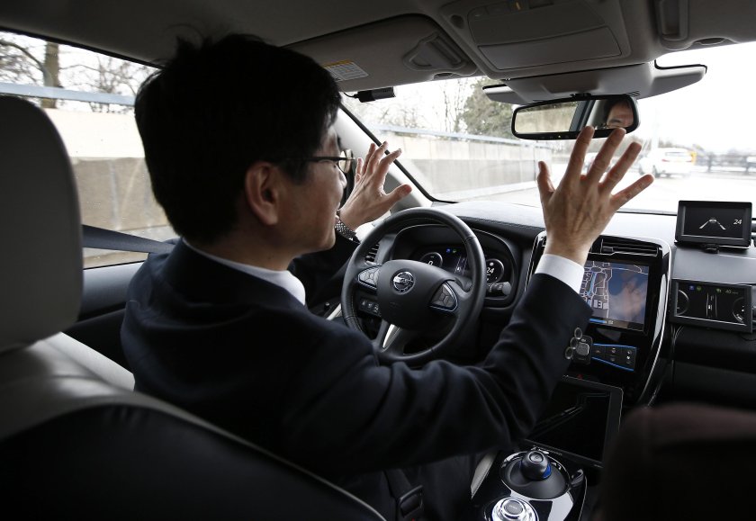 Он миллиардер но работает шофером Корея