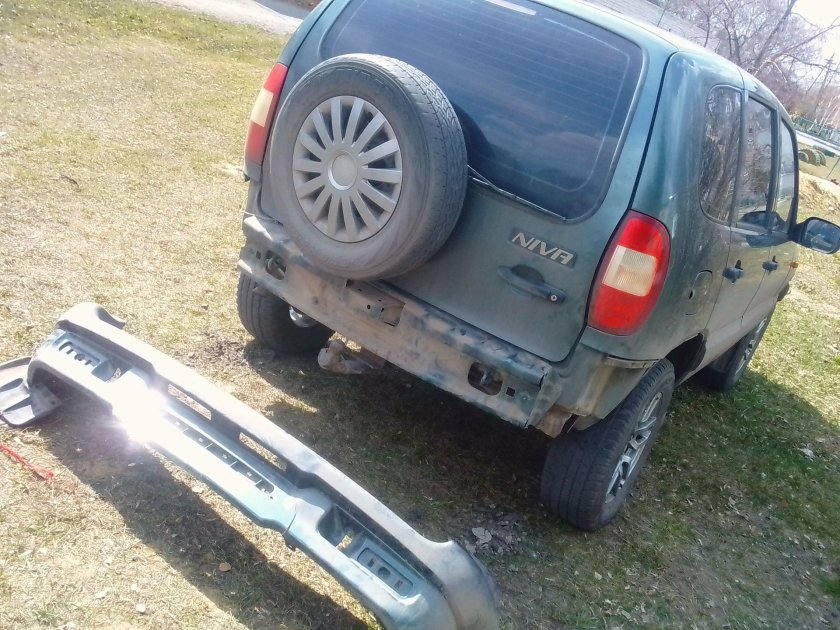 Chevrolet Niva 2010 задний бампер