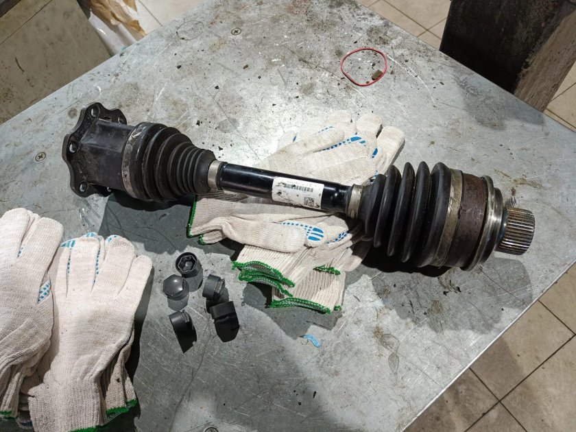 Приводной вал