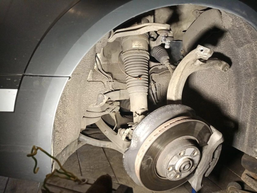 Ауди ку7 передняя подвеска