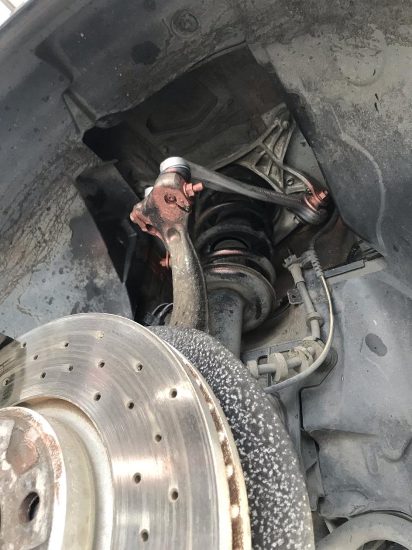 Замена верхних рычагов Ауди а4 б5