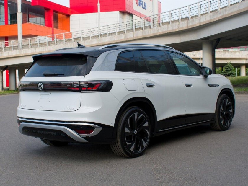 Аутлендер 2022