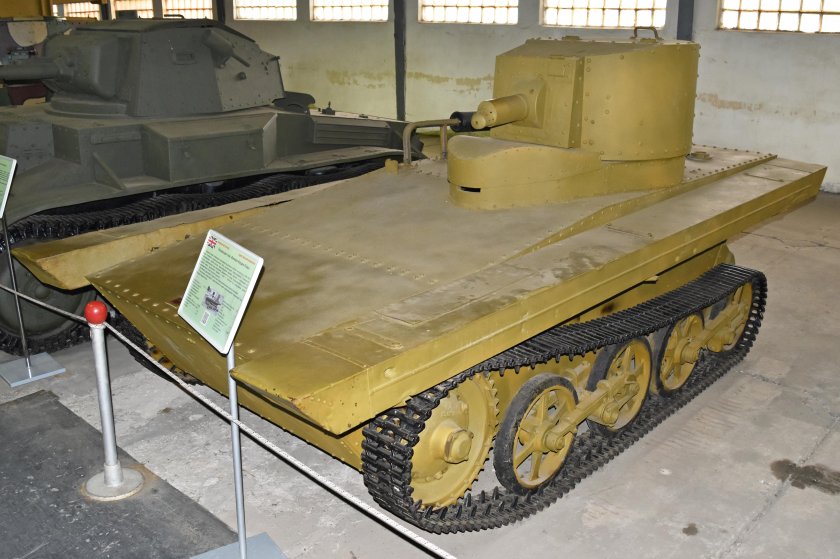 Vickers-Carden-Loyd Light Amphibious Tank