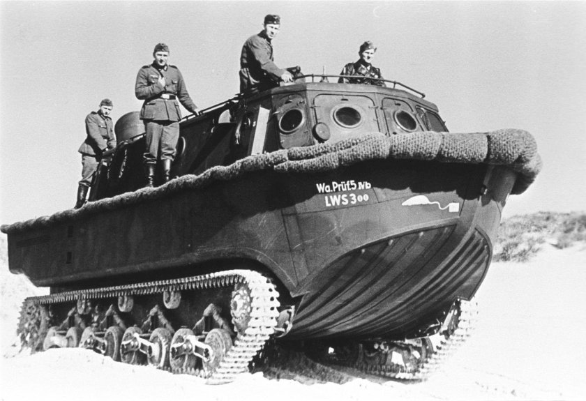 Амфибия lws Land-Wasser-Schlepper