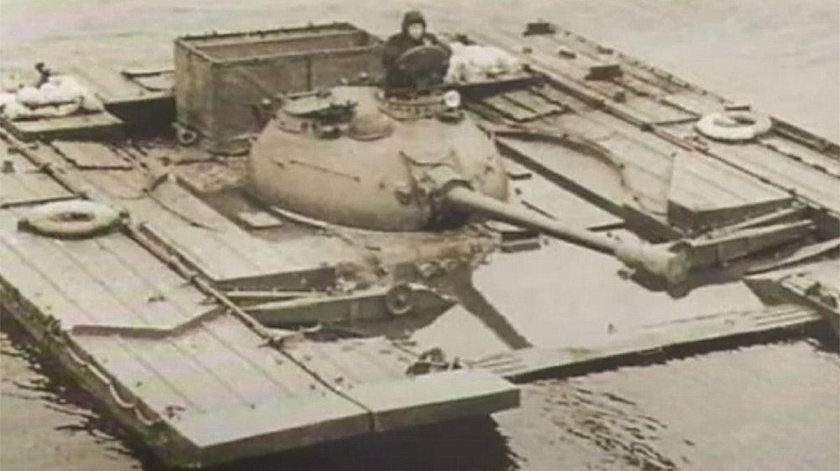 Танк на подводных крыльях проект 80