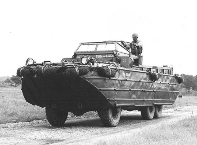 GMC DUKW-353