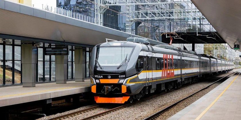 Эп2дм новый поезд