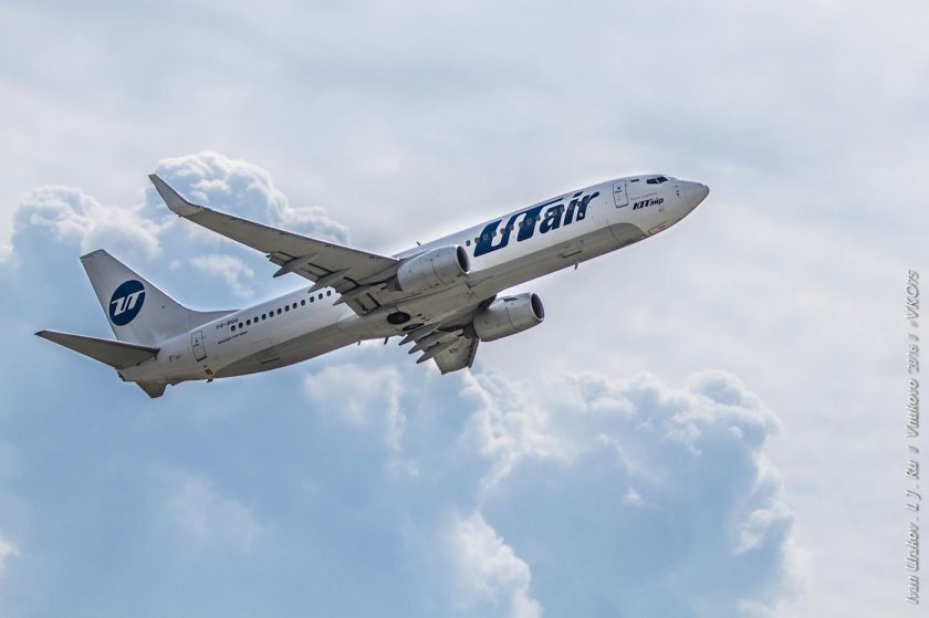 Боинг 737 ЮТЭЙР