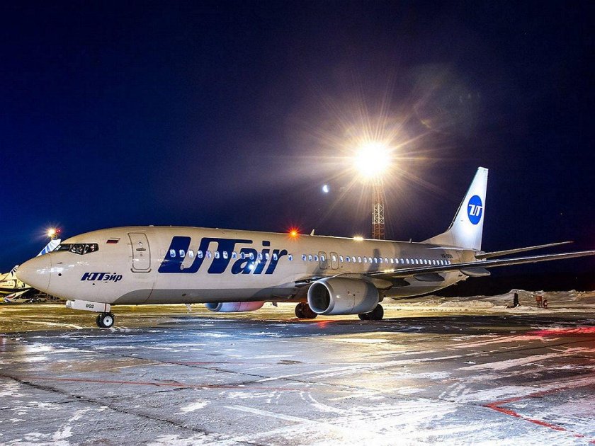 Боинг 737-800 ЮТЭЙР