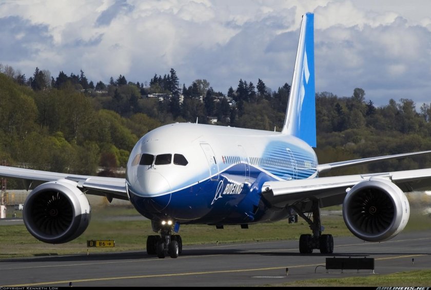Боинг 787 Дримлайнер