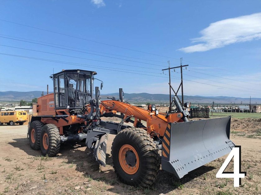 ДЗ 250 автогрейдер