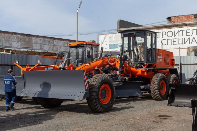 Автогрейдер дз 98