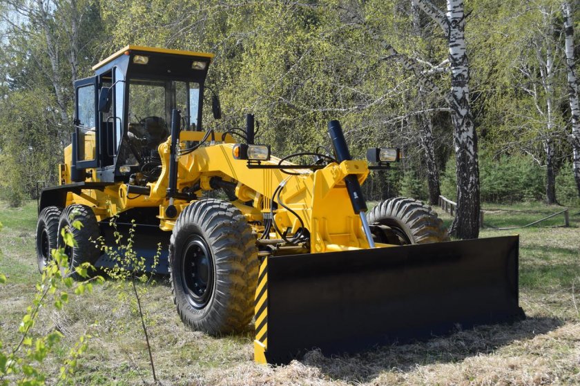 Автогрейдер ДЗ-98