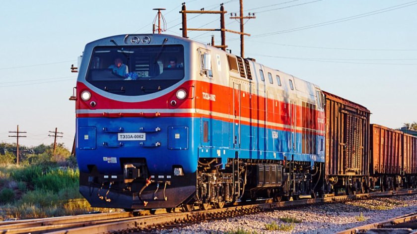 Тэ33а тепловоз