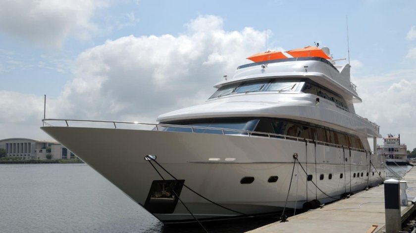 Яхта Мрия Балаклава