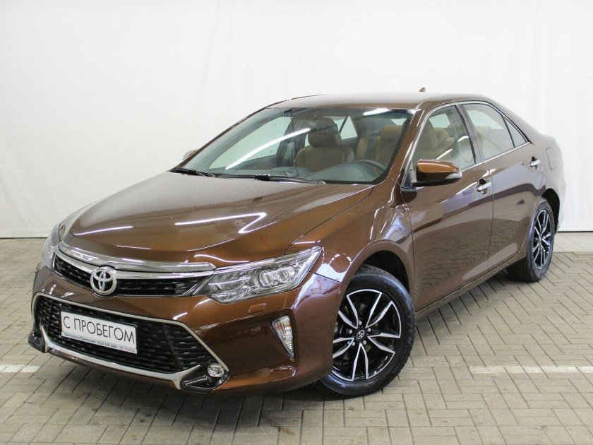 Toyota Camry 55 коричневая
