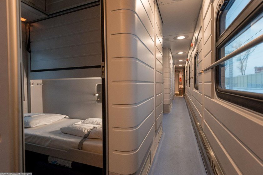 713 Поезд Стриж св купе