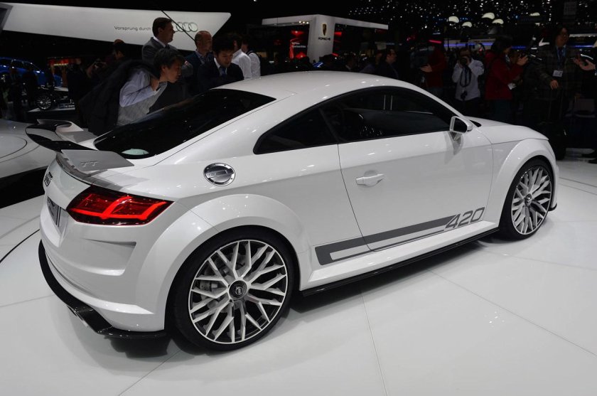 Ауди ТТ RS 2016