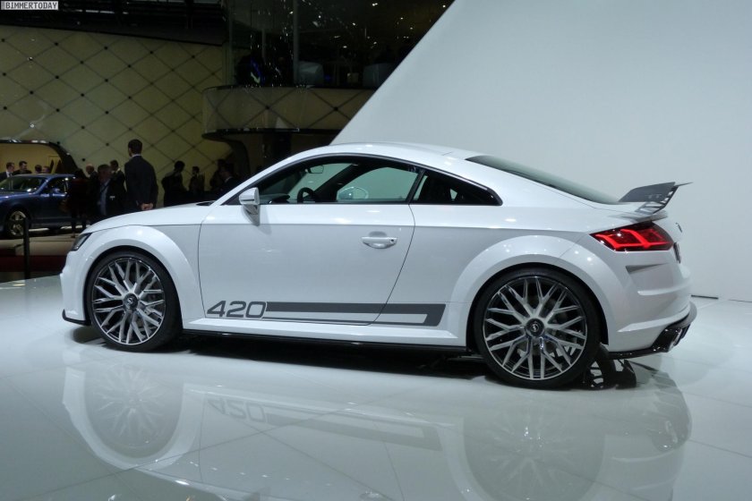 Audi TT 2018 боковой молдинг