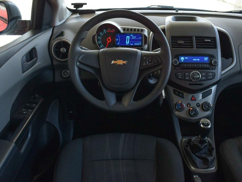 Chevrolet Aveo 2014 салон