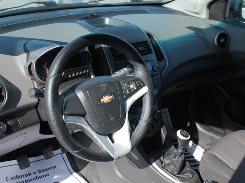 Chevrolet aveo 2012 салон
