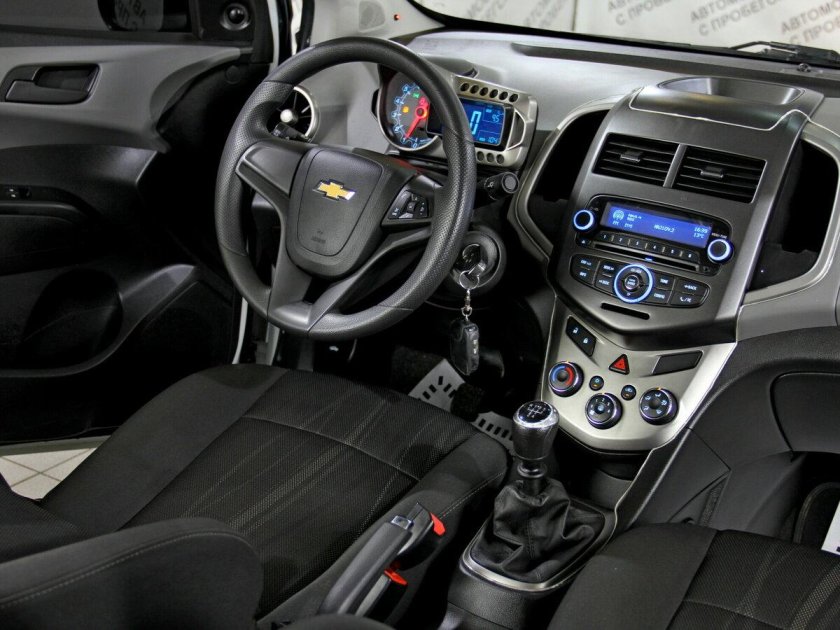 Chevrolet Aveo 2013 салон