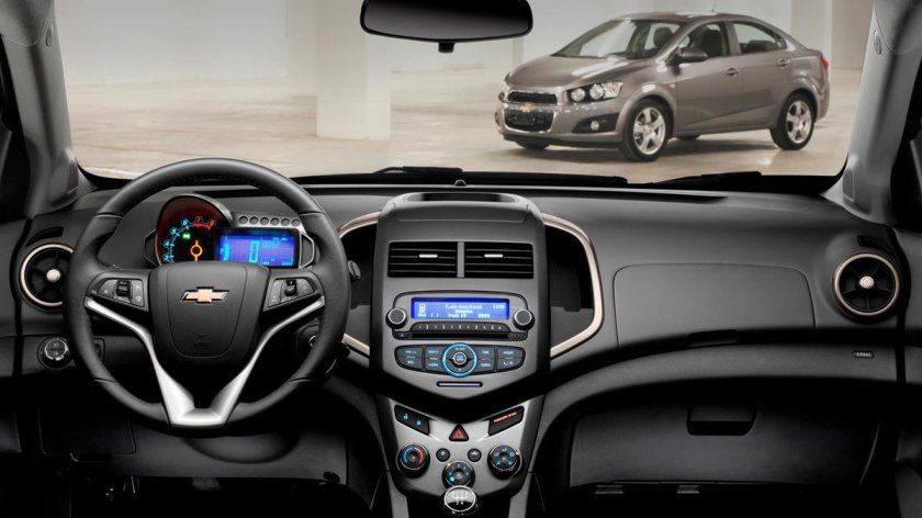 Chevrolet Aveo 2012 панель