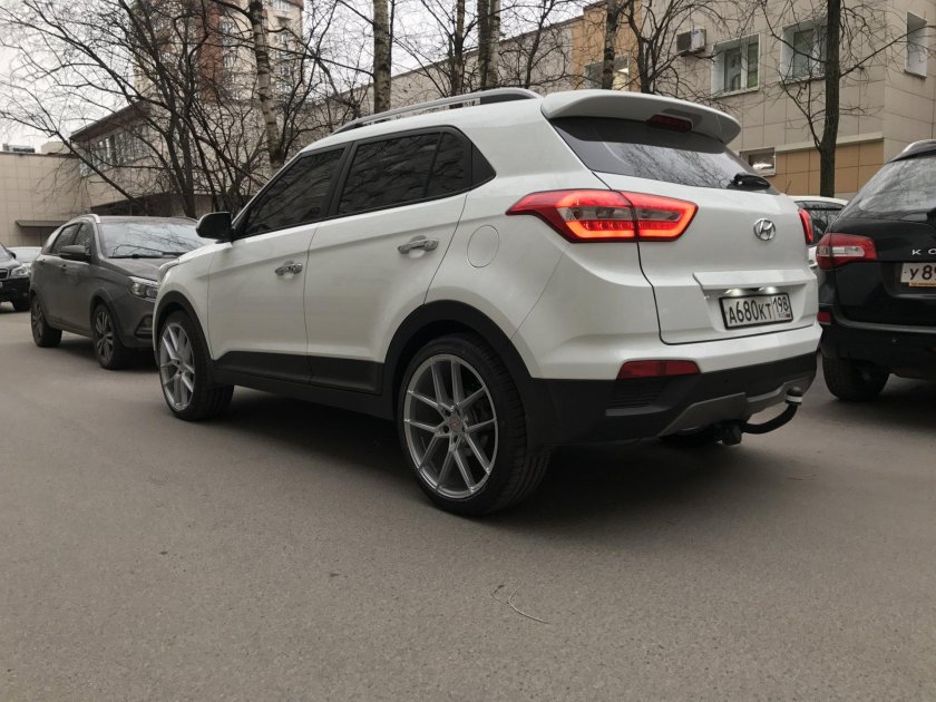 Hyundai Creta r20