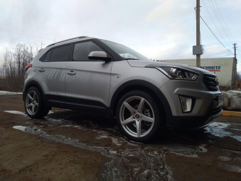 Hyundai Creta r18