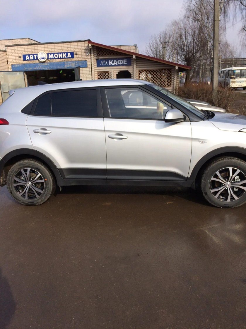 Hyundai Creta r18