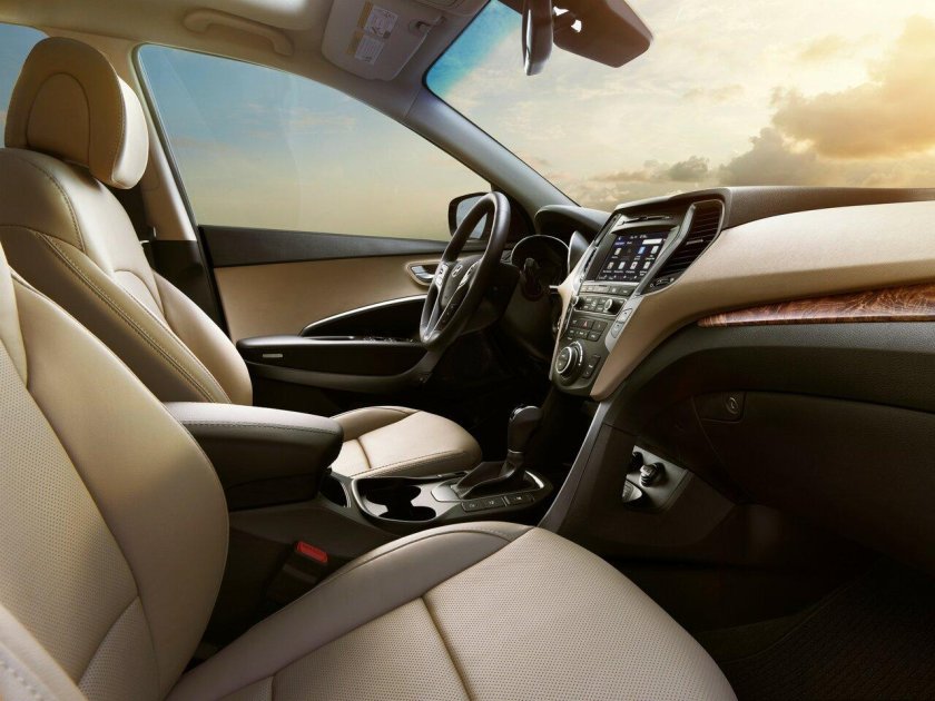 Hyundai Santa Fe 2017 салон