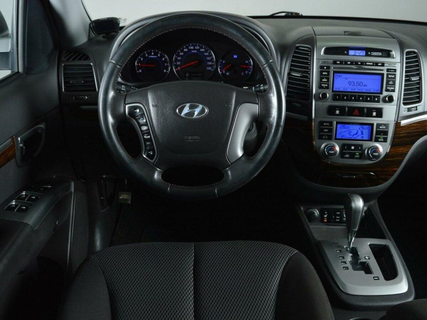 Hyundai Santa Fe 2011 салон