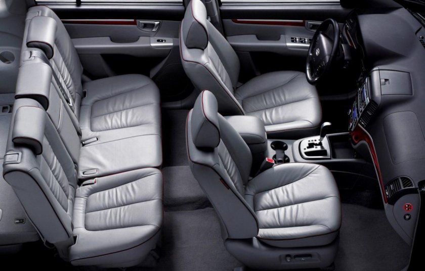 Hyundai Santa Fe 2 салон