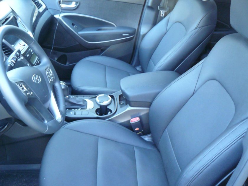 Hyundai Santa Fe 2013 салон