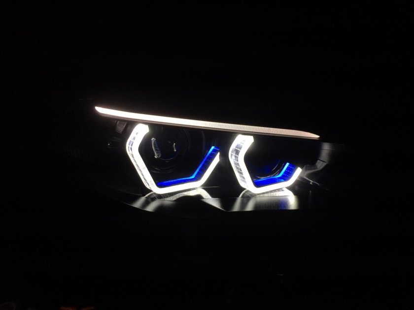 BMW f10 ангельские глазки